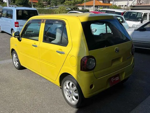 Daihatsu Mira Tocot