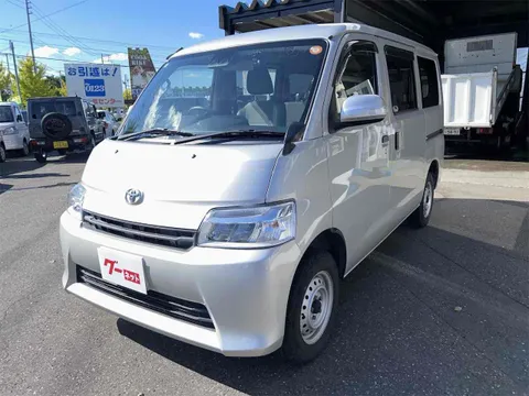 Toyota TownAce Van