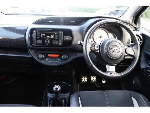 Toyota Yaris (Vitz)