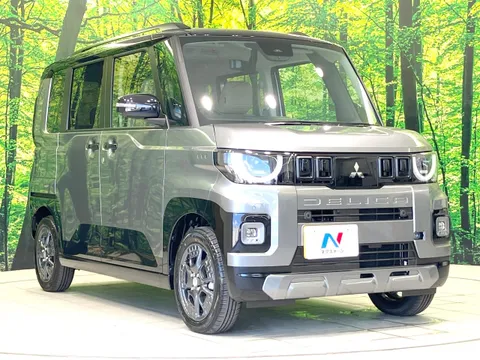 Mitsubishi Delica Mini