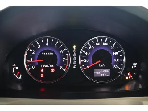 Mazda Verisa