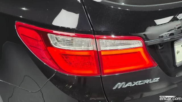 Hyundai Grand Santa Fe (Maxcruz)
