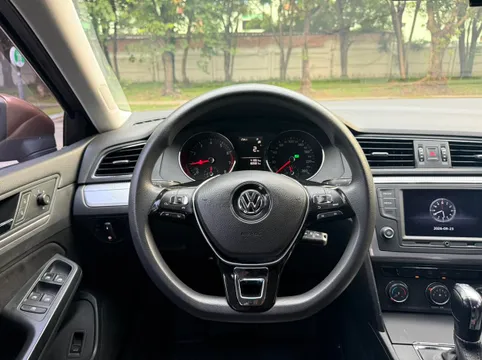 Volkswagen Lamando