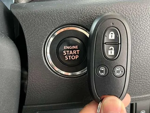 Suzuki Spacia Custom