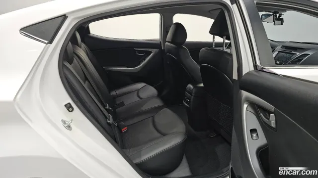 Hyundai Elantra (Avante)