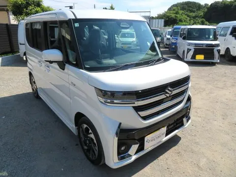 Suzuki Spacia Custom