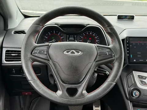 Chery Arrizo 5