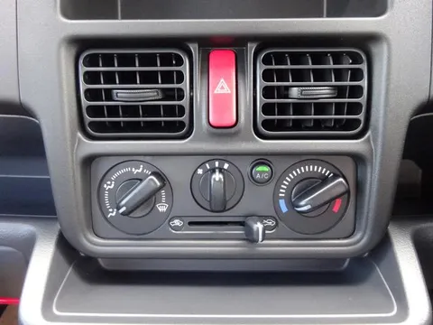 Nissan Clipper Truck