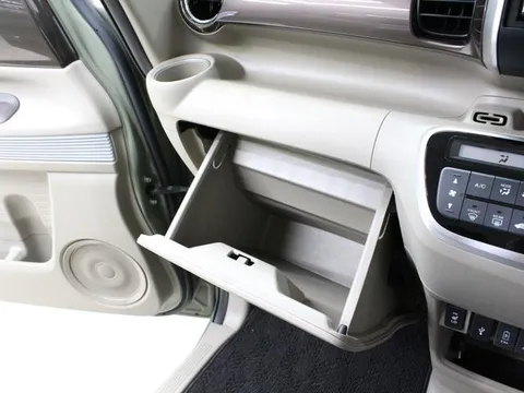 Honda N-BOX Slash