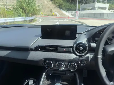 Mazda MX-5 (Roadster)