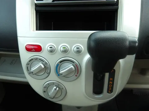 Nissan Otti