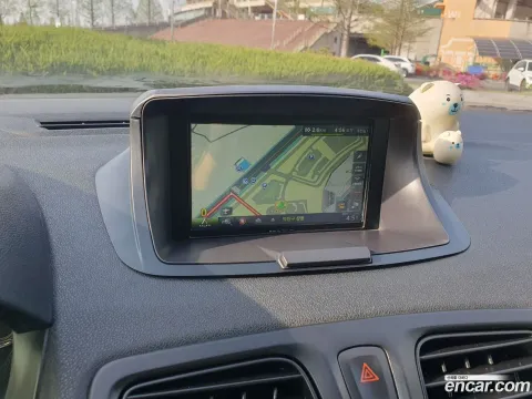 Renault SM3