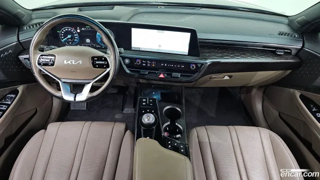 Kia K8