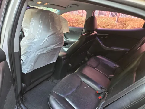 Hyundai Elantra (Avante)