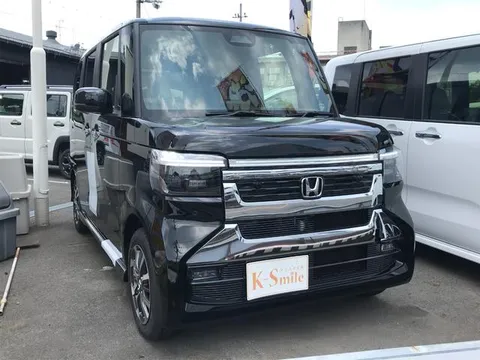 Honda N-BOX Custom