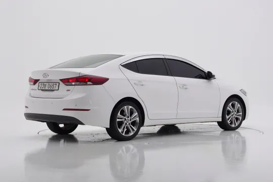 Hyundai Elantra (Avante)