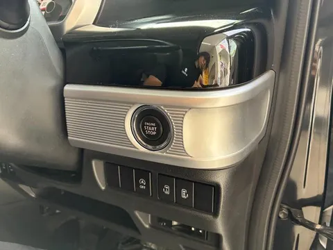 Suzuki Spacia Custom