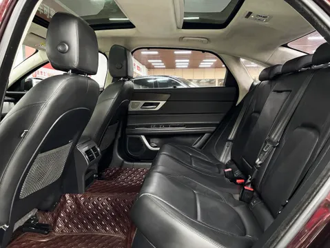 Jaguar XFL