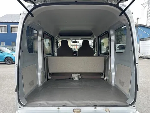 Mitsubishi Minicab Van