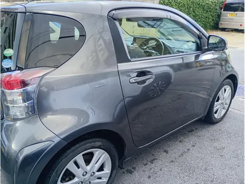 Toyota iQ