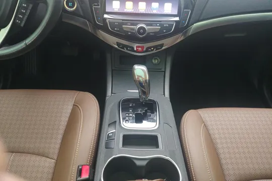 BYD S7