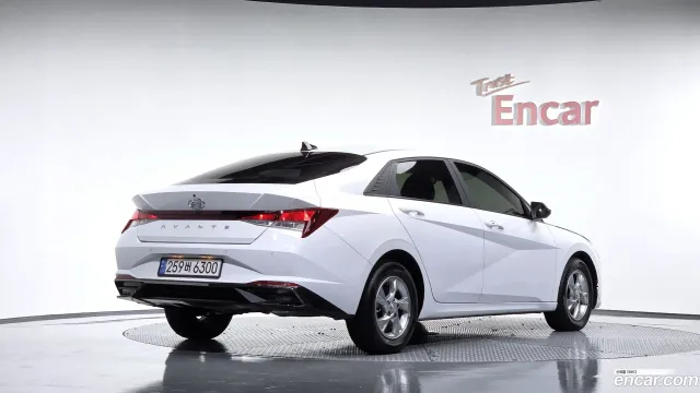Hyundai Elantra (Avante)