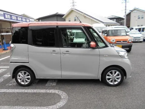 Nissan Dayz Roox