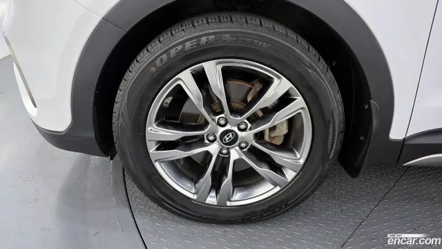 Hyundai Grand Santa Fe (Maxcruz)