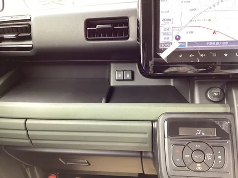 Suzuki Spacia Gear