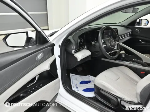 Hyundai Elantra (Avante)