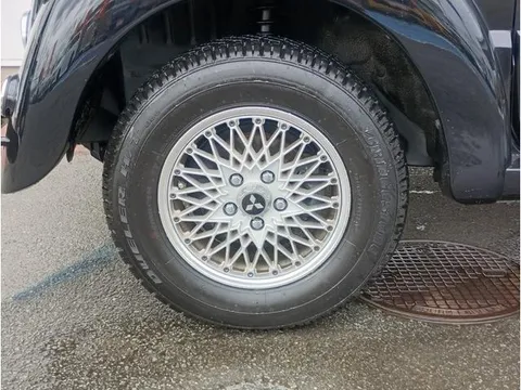 Mitsubishi Pajero JR
