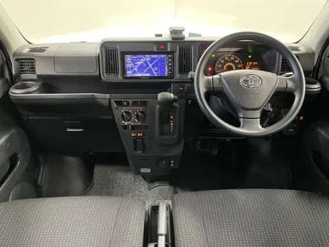 Toyota Pixis Van