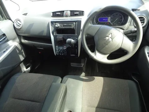 Mitsubishi eK Custom