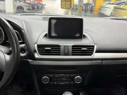 Mazda Mazda3