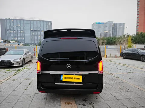 Mercedes-Benz V-Class