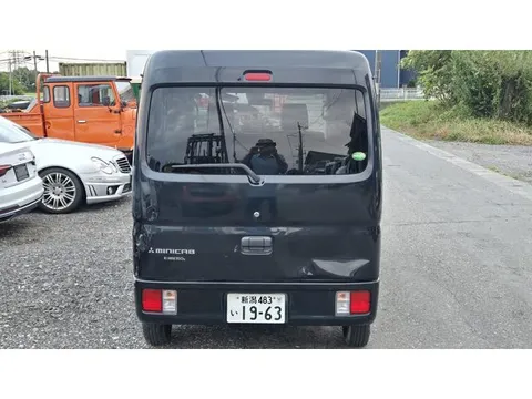 Mitsubishi Minicab Van
