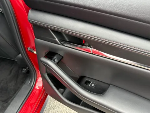 Mazda MAZDA3 Fastback