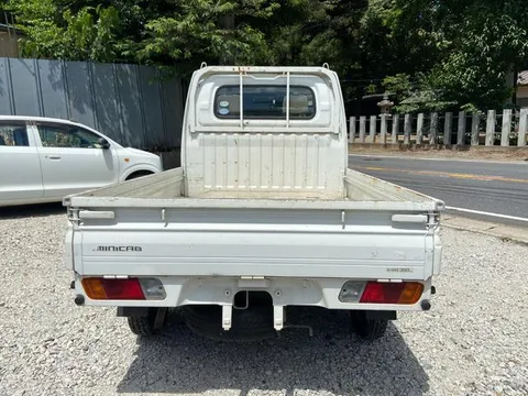 Mitsubishi Minicab Truck