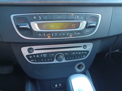 Renault SM3