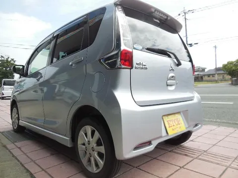 Mitsubishi eK Custom