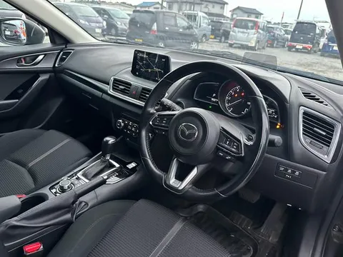 Mazda Axela Sport