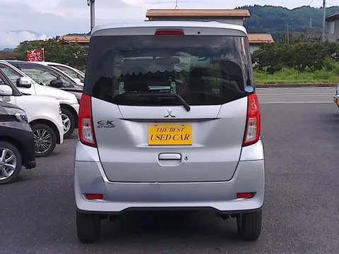 Mitsubishi eK Space