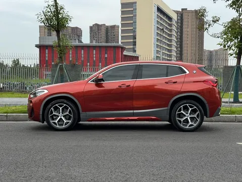 BMW X2