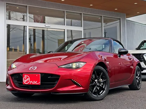 Mazda MX-5 (Roadster)