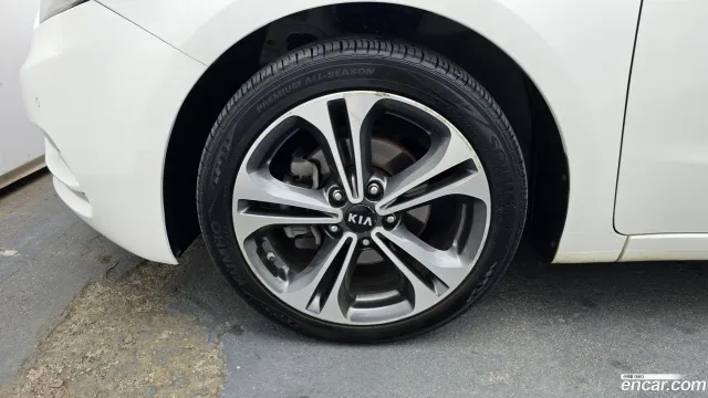 Kia Cerato (K3)