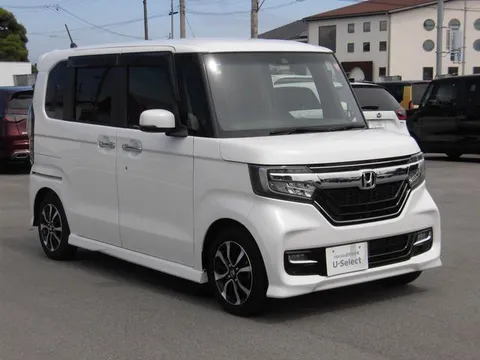 Honda N-BOX Custom