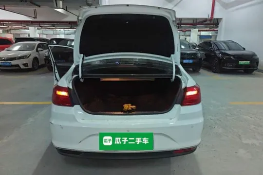 Geely Vision