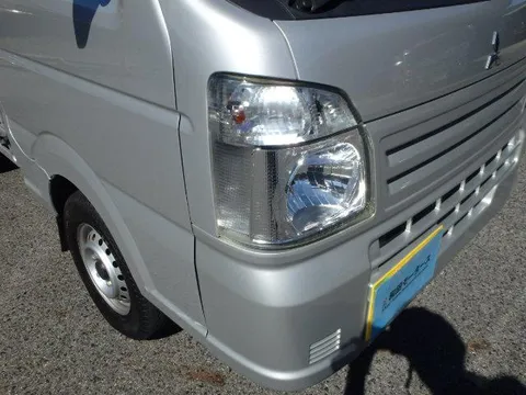 Mitsubishi Minicab Truck