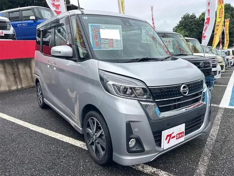 Nissan Dayz Roox