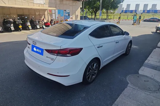 Hyundai Elantra (Avante)
